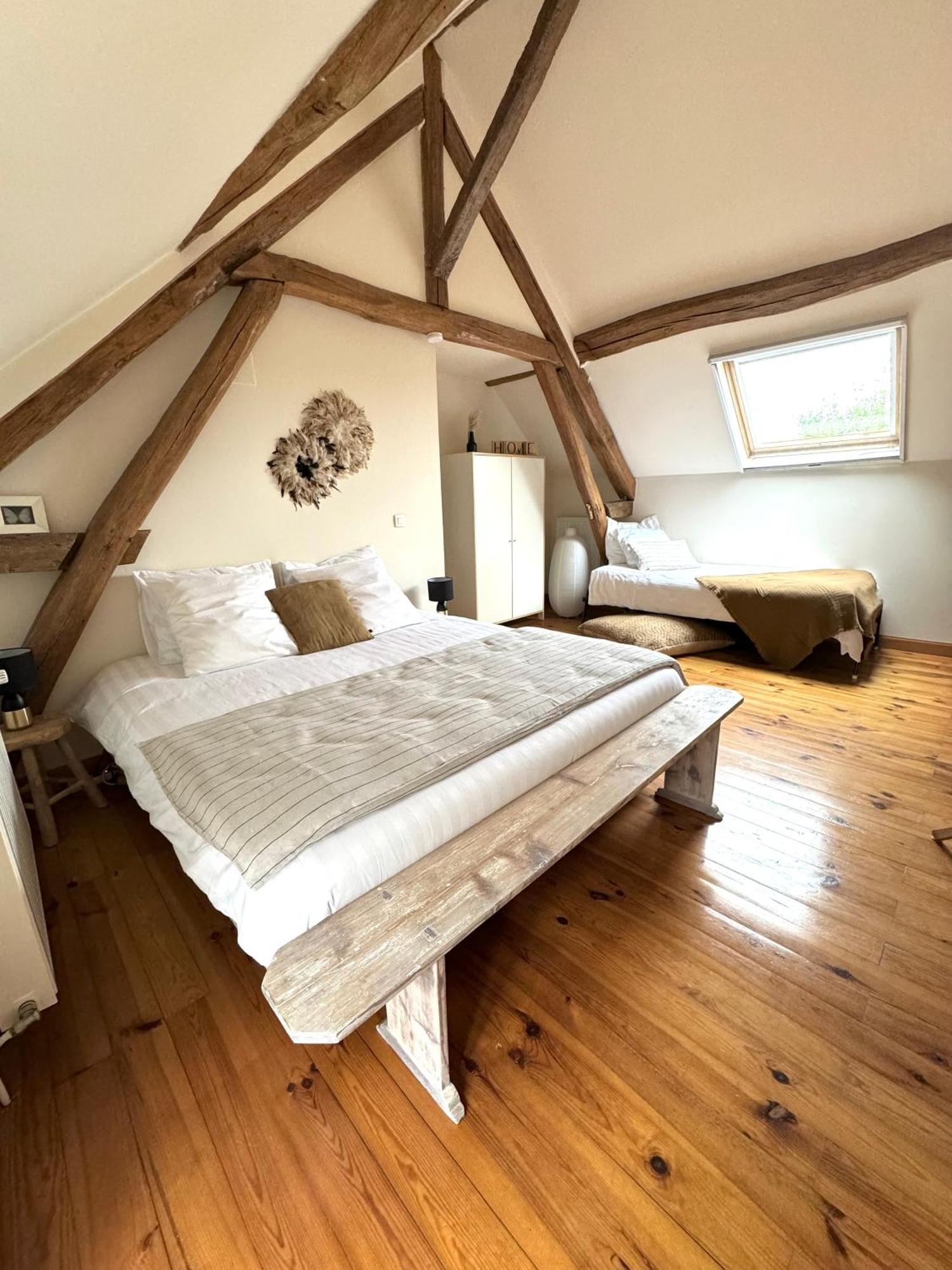 Bed and Breakfast Le Moulin D Olivet à Orbigny Extérieur photo